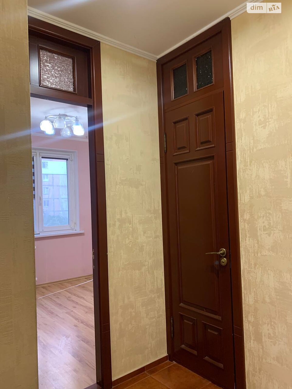 Продаж трикімнатної квартири в Миколаєві, на просп. Центральний, район Центральний фото 1 Продаж трикімнатної квартири в Миколаєві, на просп. Центральний, район Центральний фото 1