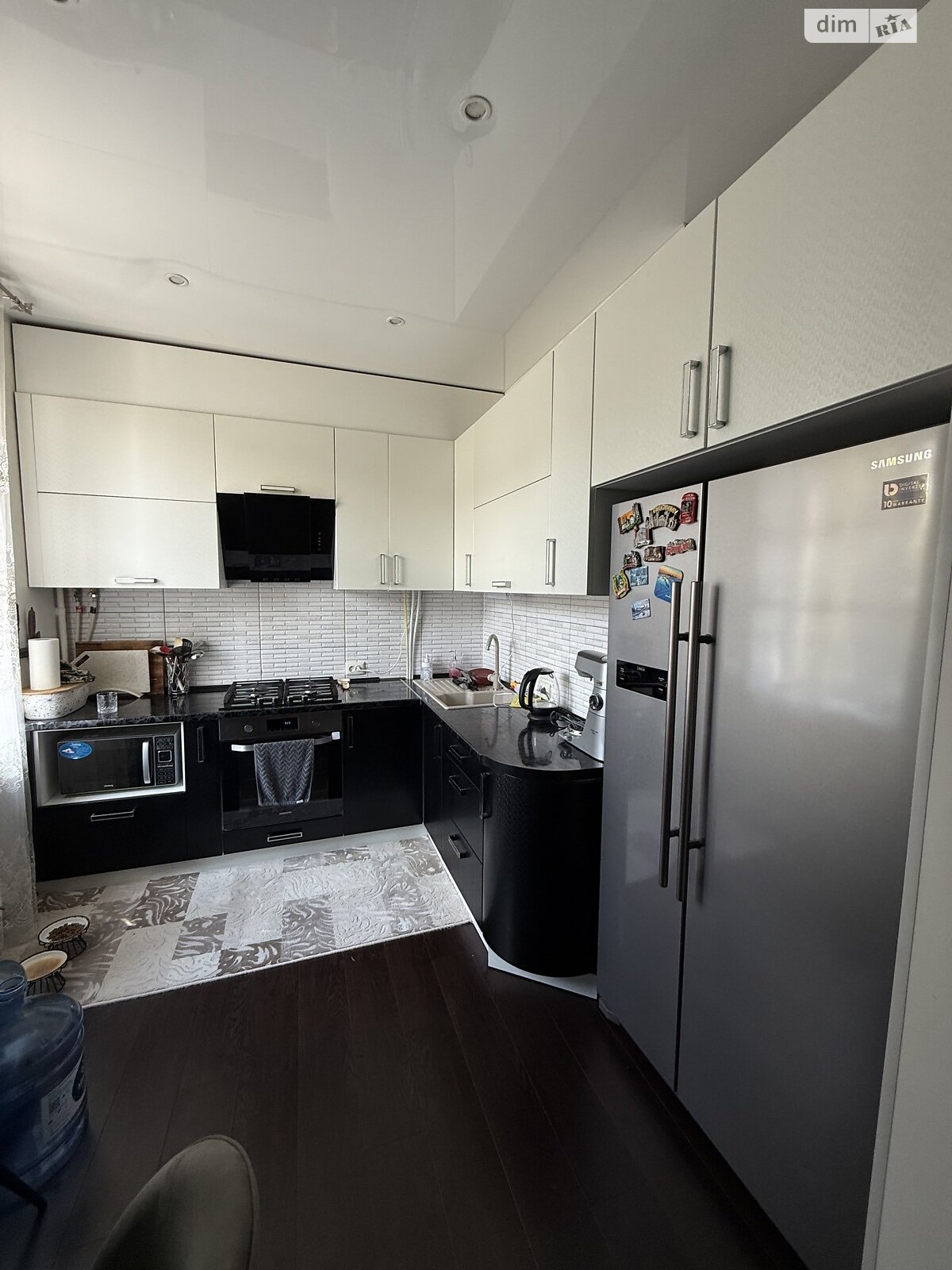 Продаж трикімнатної квартири в Миколаєві, на просп. Центральний 22, район Центральний фото 1 Продаж трикімнатної квартири в Миколаєві, на просп. Центральний 22, район Центральний фото 1