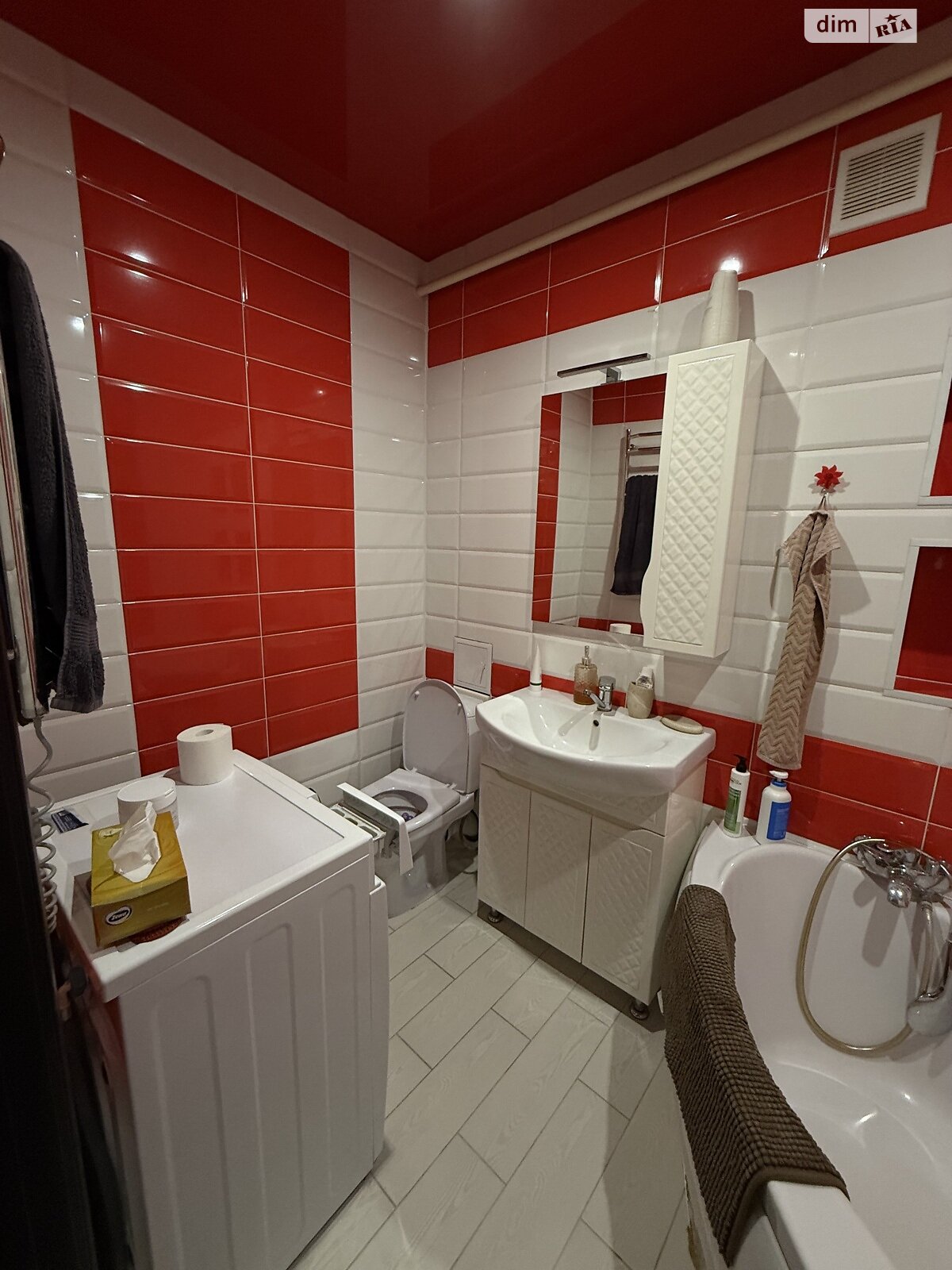 Продаж трикімнатної квартири в Миколаєві, на просп. Центральний 22, район Центральний фото 1 Продаж трикімнатної квартири в Миколаєві, на просп. Центральний 22, район Центральний фото 1