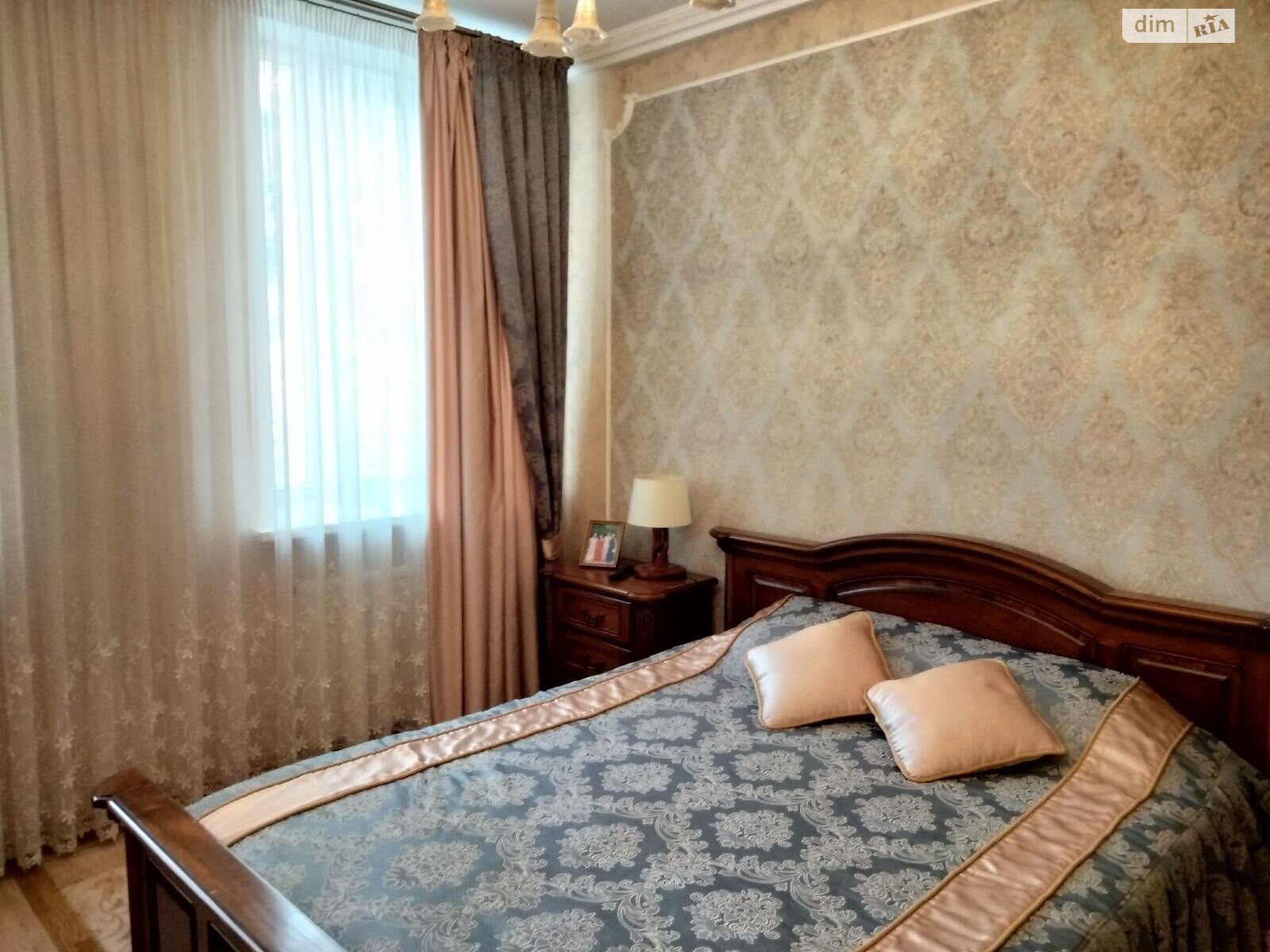 Продаж трикімнатної квартири в Миколаєві, на вул. Захисників Миколаєва, район Центральний фото 1 Продаж трикімнатної квартири в Миколаєві, на вул. Захисників Миколаєва, район Центральний фото 1