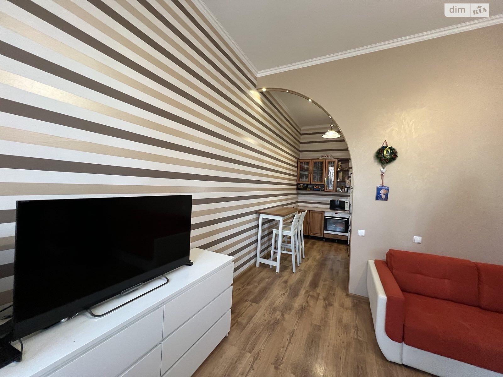 Продаж однокімнатної квартири в Миколаєві, на вул. Захисників Миколаєва, район Центральний фото 1