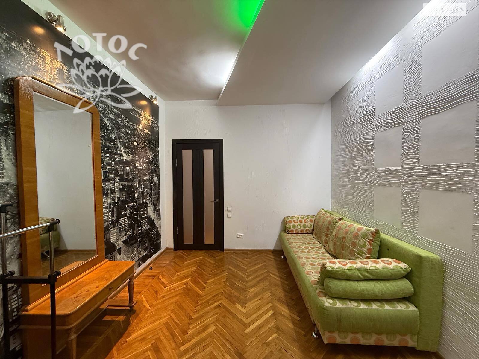 Продаж трикімнатної квартири в Миколаєві, на вул. Захисників Миколаєва, район Центральний фото 1 Продаж трикімнатної квартири в Миколаєві, на вул. Захисників Миколаєва, район Центральний фото 1