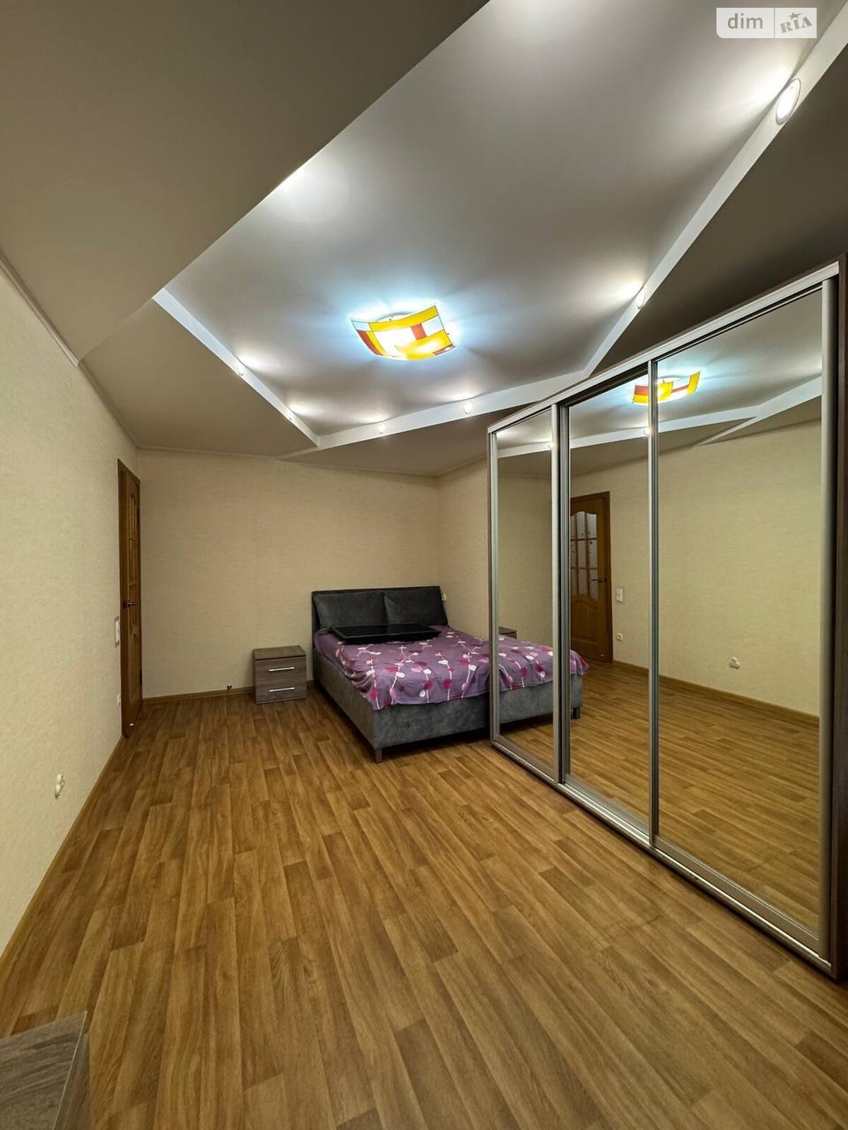 Продаж трикімнатної квартири в Миколаєві, на просп. Богоявленський, кв. 51, район ЮТЗ фото 1 Продаж трикімнатної квартири в Миколаєві, на просп. Богоявленський, кв. 51, район ЮТЗ фото 1