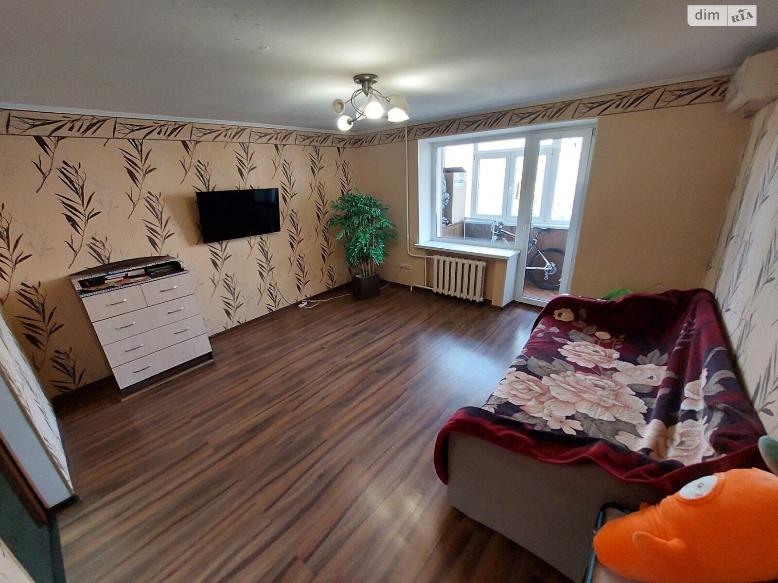 Продажа трехкомнатной квартиры в Николаеве, на ул. Космонавтов, район ЮТЗ фото 1 Продажа трехкомнатной квартиры в Николаеве, на ул. Космонавтов, район ЮТЗ фото 1