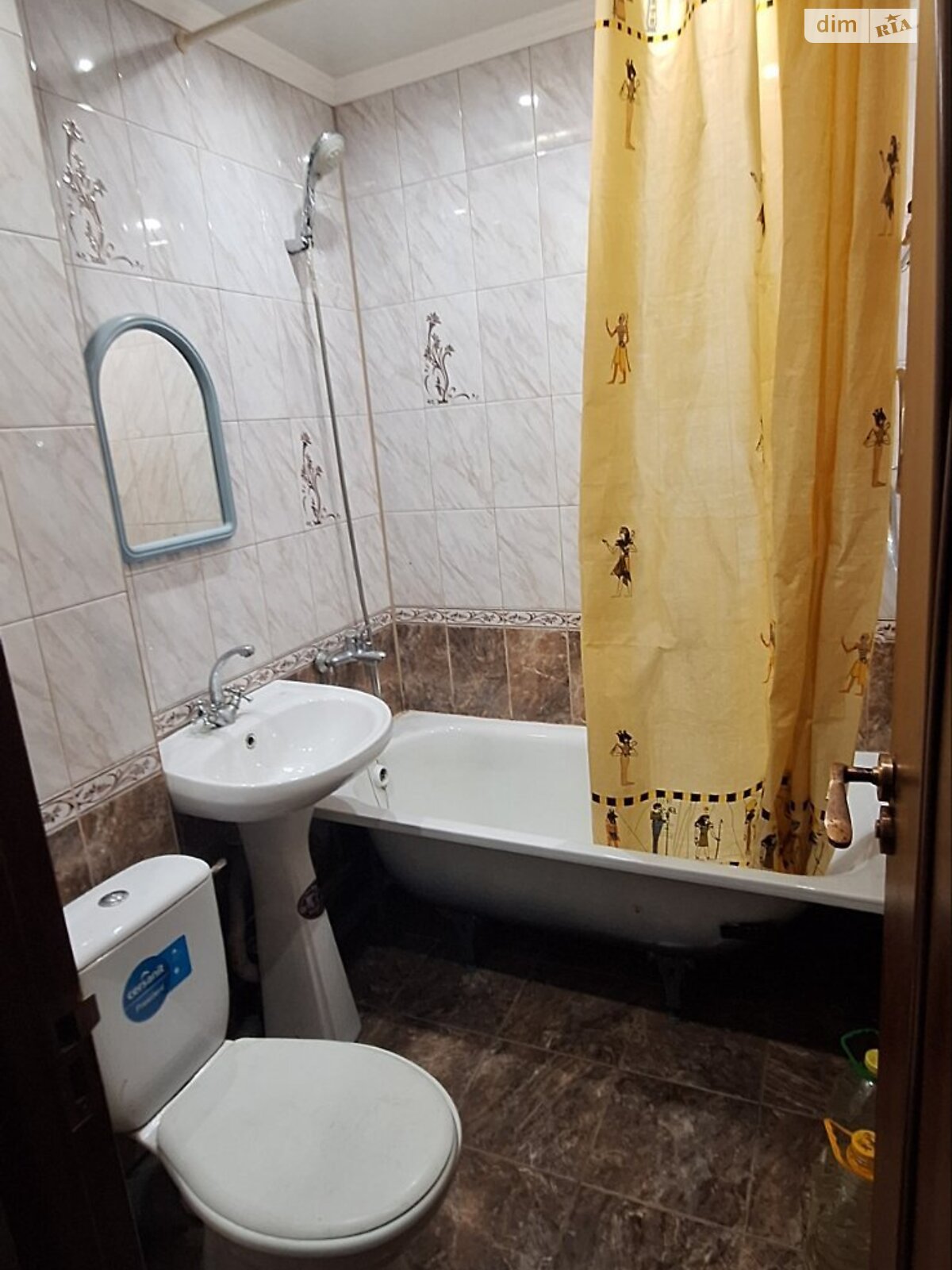 Продаж трикімнатної квартири в Миколаєві, на вул. Будівельників, район Інгульський фото 1 Продаж трикімнатної квартири в Миколаєві, на вул. Будівельників, район Інгульський фото 1