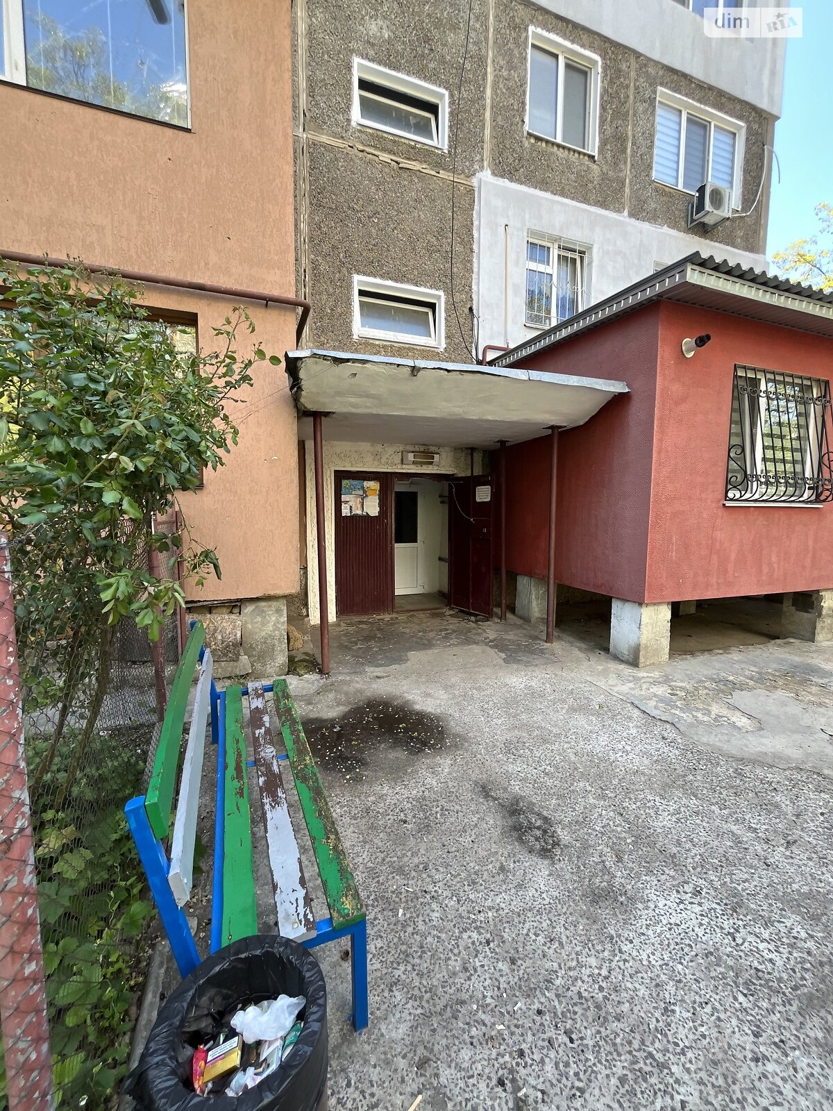 Продаж однокімнатної квартири в Миколаєві, на вул. Театральна 49/2, район ЮТЗ фото 1 Продаж однокімнатної квартири в Миколаєві, на вул. Театральна 49/2, район ЮТЗ фото 1