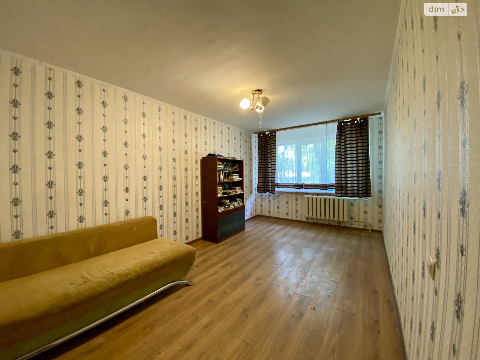 Продажа трехкомнатной квартиры в Николаеве, на ул. Театральная, район ЮТЗ фото 1 Продажа трехкомнатной квартиры в Николаеве, на ул. Театральная, район ЮТЗ фото 1