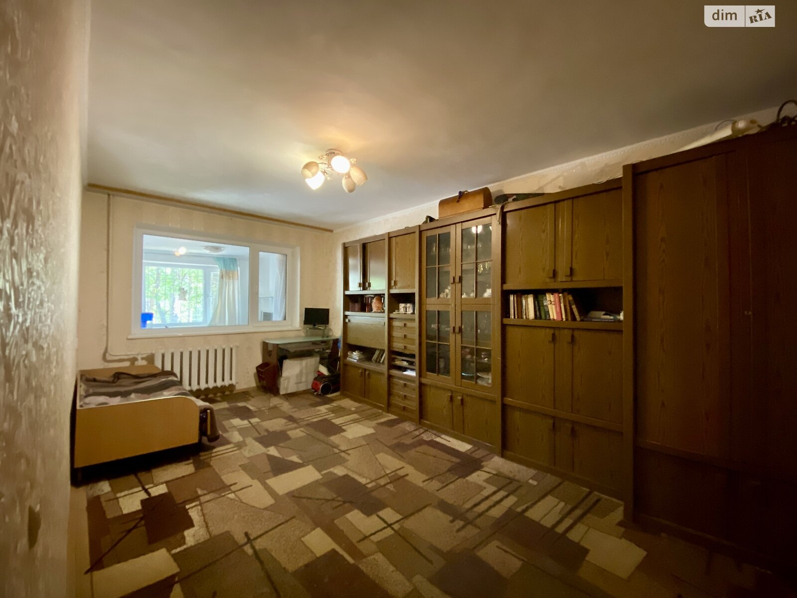 Продажа трехкомнатной квартиры в Николаеве, на ул. Театральная, район ЮТЗ фото 1 Продажа трехкомнатной квартиры в Николаеве, на ул. Театральная, район ЮТЗ фото 1