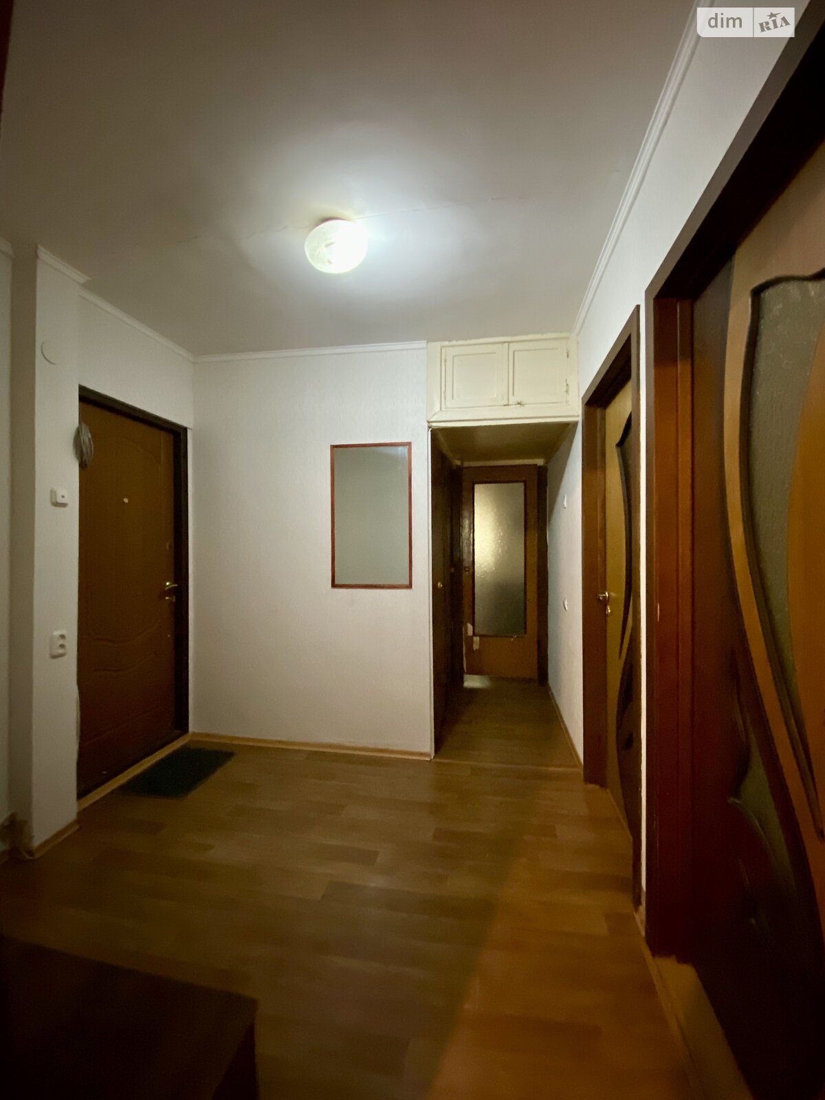 Продажа трехкомнатной квартиры в Николаеве, на ул. Театральная, район ЮТЗ фото 1 Продажа трехкомнатной квартиры в Николаеве, на ул. Театральная, район ЮТЗ фото 1