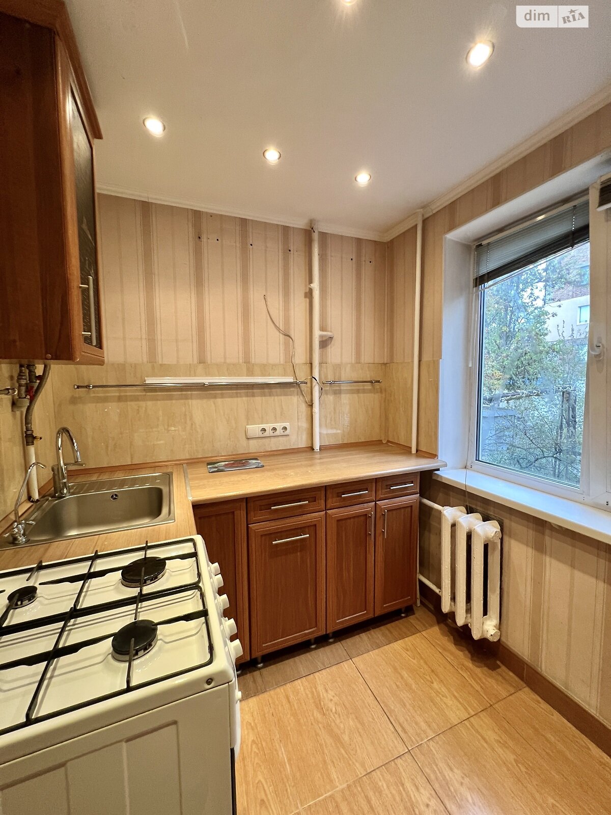 Продаж двокімнатної квартири в Миколаєві, на вул. Театральна 33, район ЮТЗ фото 1 Продаж двокімнатної квартири в Миколаєві, на вул. Театральна 33, район ЮТЗ фото 1