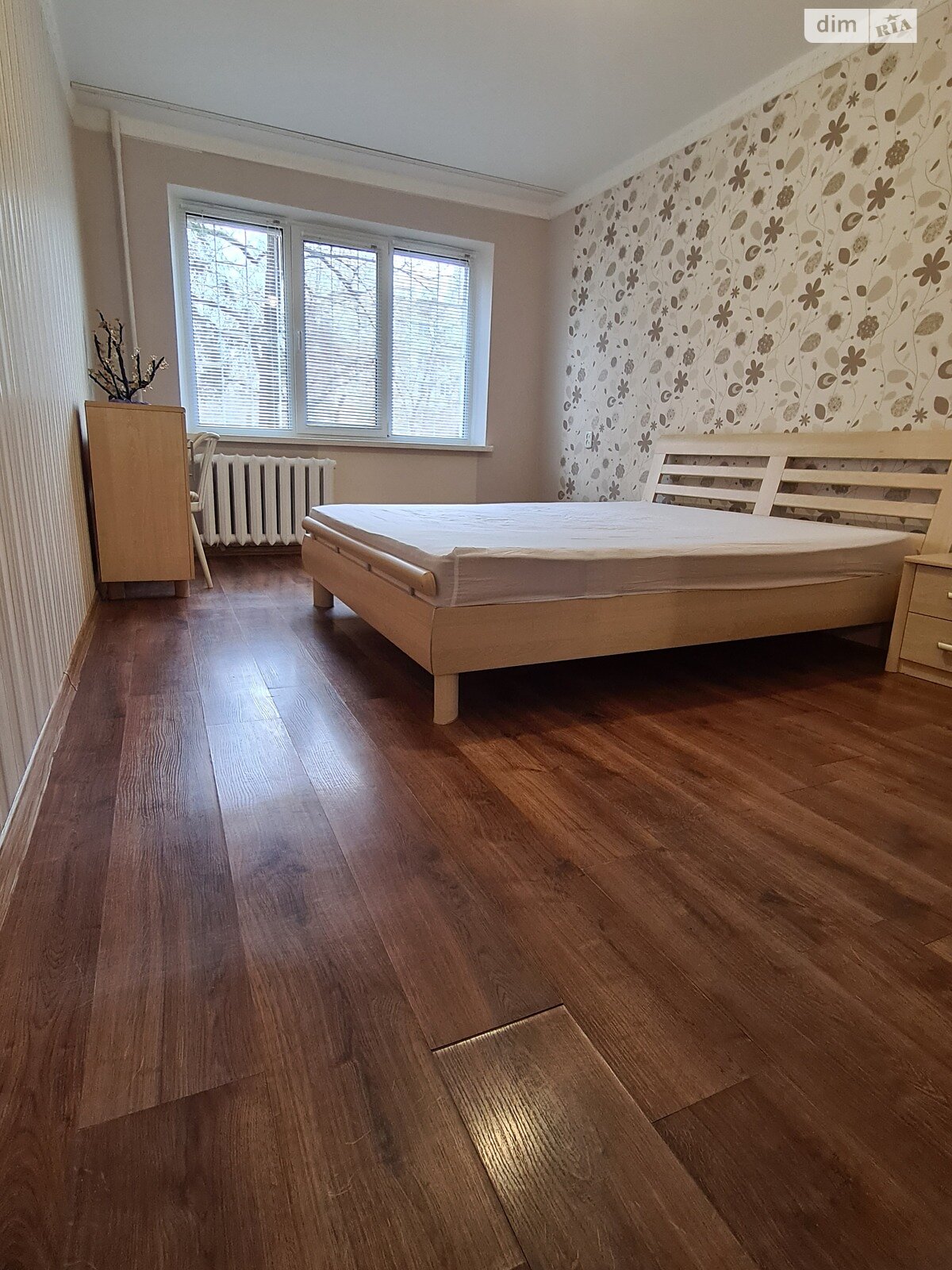 Продажа трехкомнатной квартиры в Николаеве, на ул. Южная 54, район ЮТЗ фото 1 Продажа трехкомнатной квартиры в Николаеве, на ул. Южная 54, район ЮТЗ фото 1