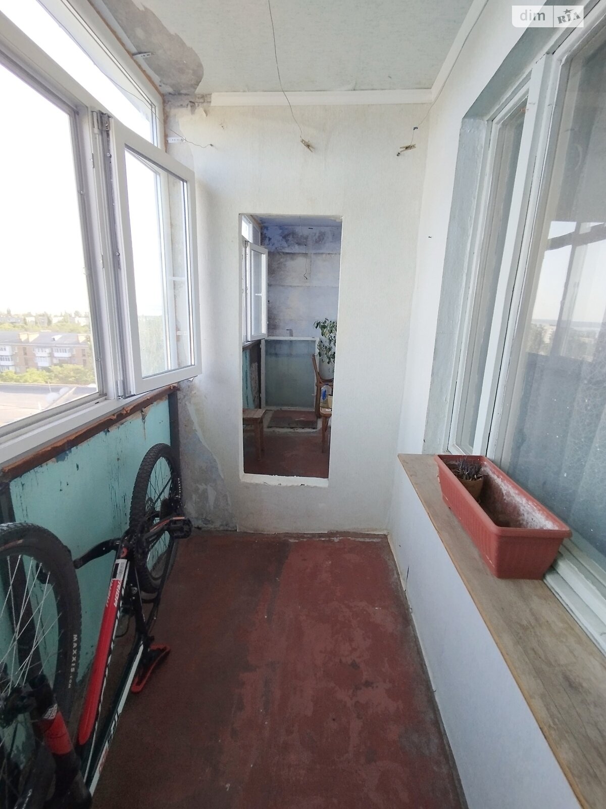 Продажа трехкомнатной квартиры в Николаеве, на ул. Южная, район ЮТЗ фото 1 Продажа трехкомнатной квартиры в Николаеве, на ул. Южная, район ЮТЗ фото 1