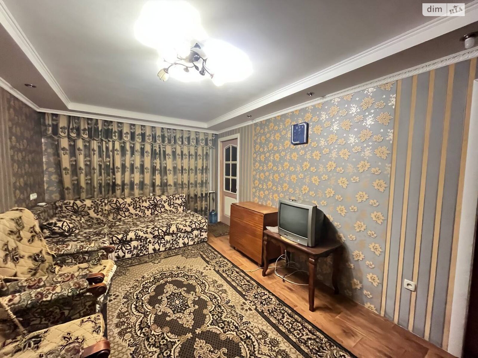 Продаж трикімнатної квартири в Миколаєві, на вул. Південна 37, район ЮТЗ фото 1