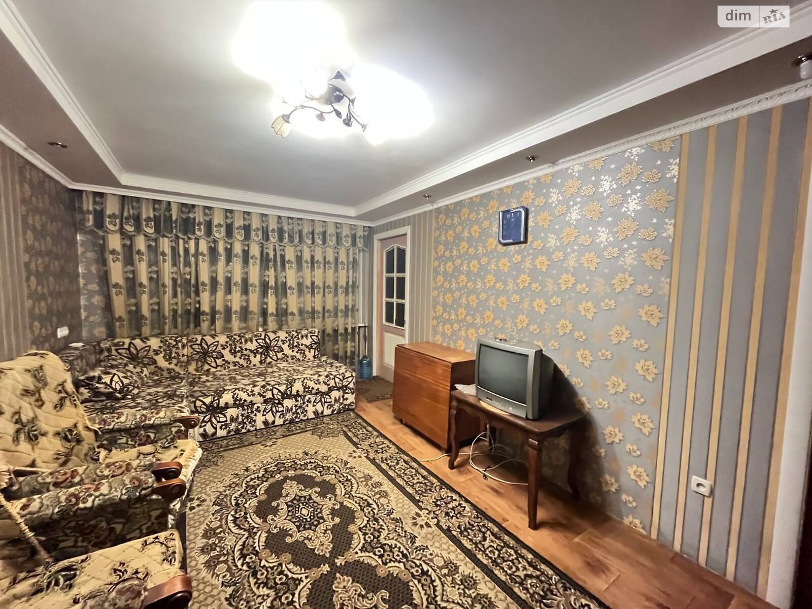 Продаж трикімнатної квартири в Миколаєві, на вул. Південна 37, район ЮТЗ фото 1