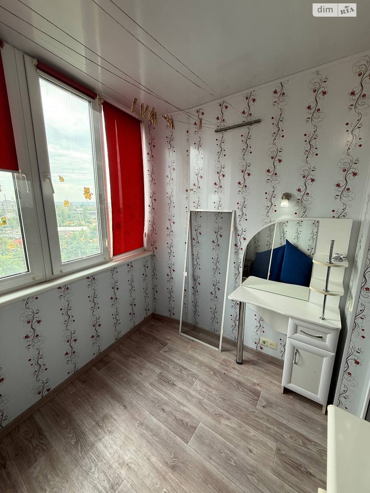 Продажа трехкомнатной квартиры в Николаеве, на ул. Евгения Логинова 48, район Заводской фото 1