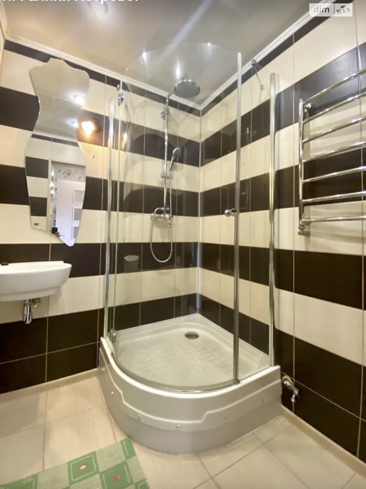 Продажа трехкомнатной квартиры в Николаеве, на ул. Галины Петровой 18, район Заводской фото 1 Продажа трехкомнатной квартиры в Николаеве, на ул. Галины Петровой 18, район Заводской фото 1
