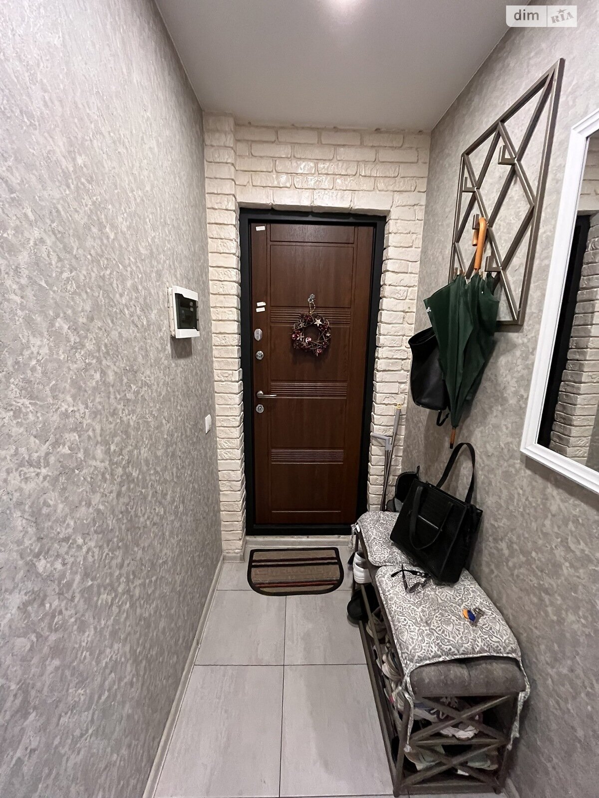 Продажа двухкомнатной квартиры в Николаеве, на ул. Генерала Алмазова 63, район Заводской фото 1 Продажа двухкомнатной квартиры в Николаеве, на ул. Генерала Алмазова 63, район Заводской фото 1