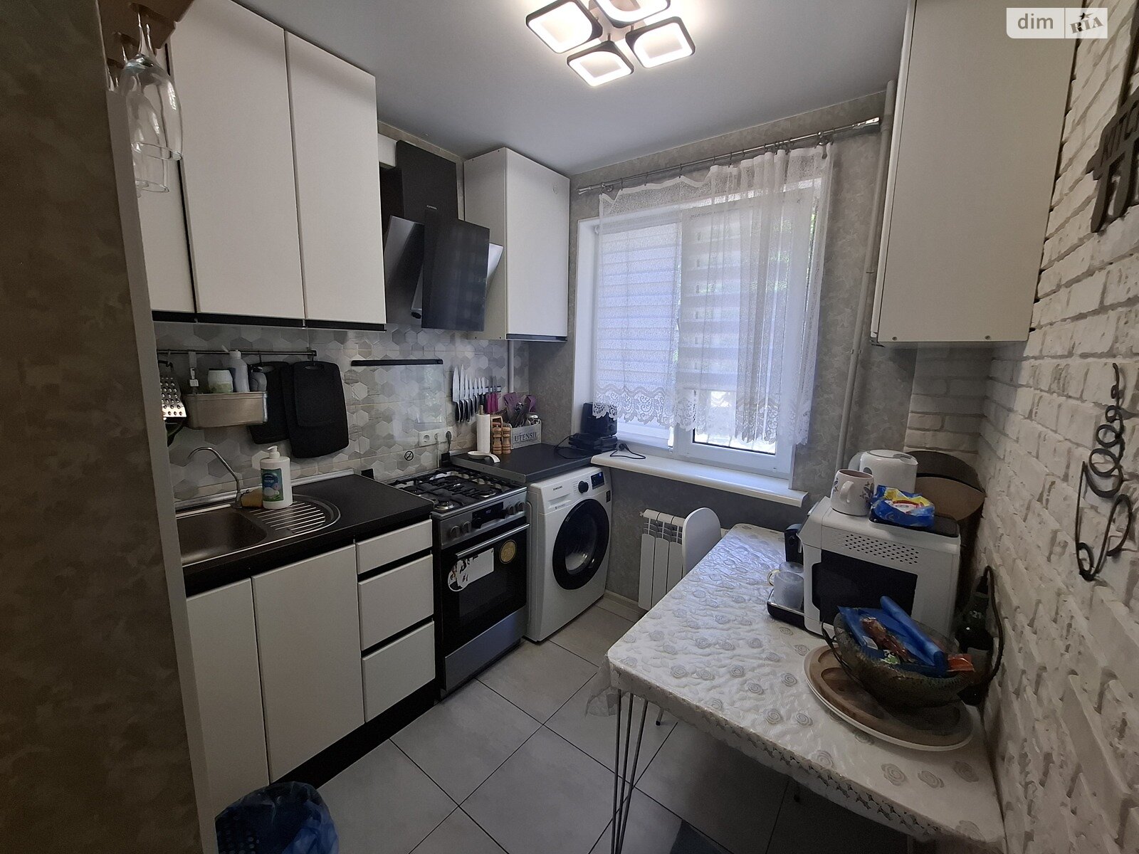 Продаж двокімнатної квартири в Миколаєві, на вул. Генерала Алмазова 63, район Заводський фото 1 Продаж двокімнатної квартири в Миколаєві, на вул. Генерала Алмазова 63, район Заводський фото 1