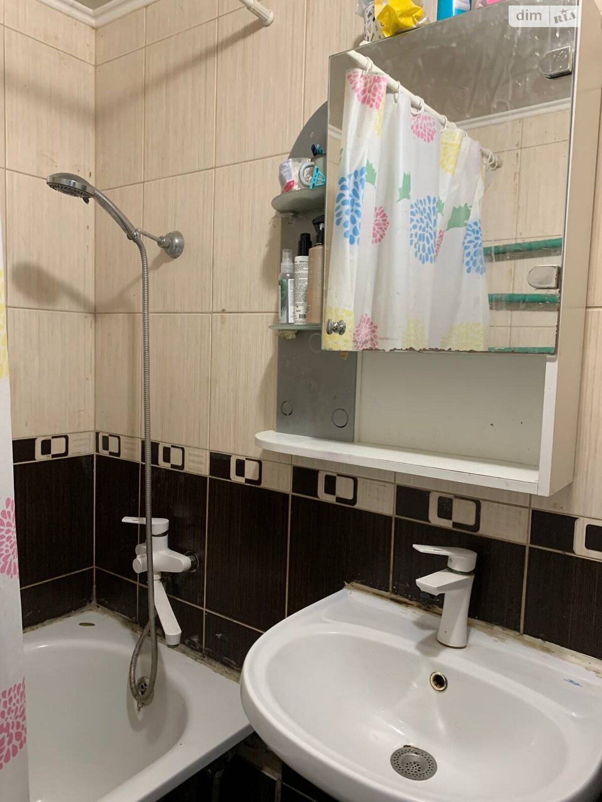 Продаж трикімнатної квартири в Миколаєві, на вул. Генерала Алмазова, район Заводський фото 1 Продаж трикімнатної квартири в Миколаєві, на вул. Генерала Алмазова, район Заводський фото 1
