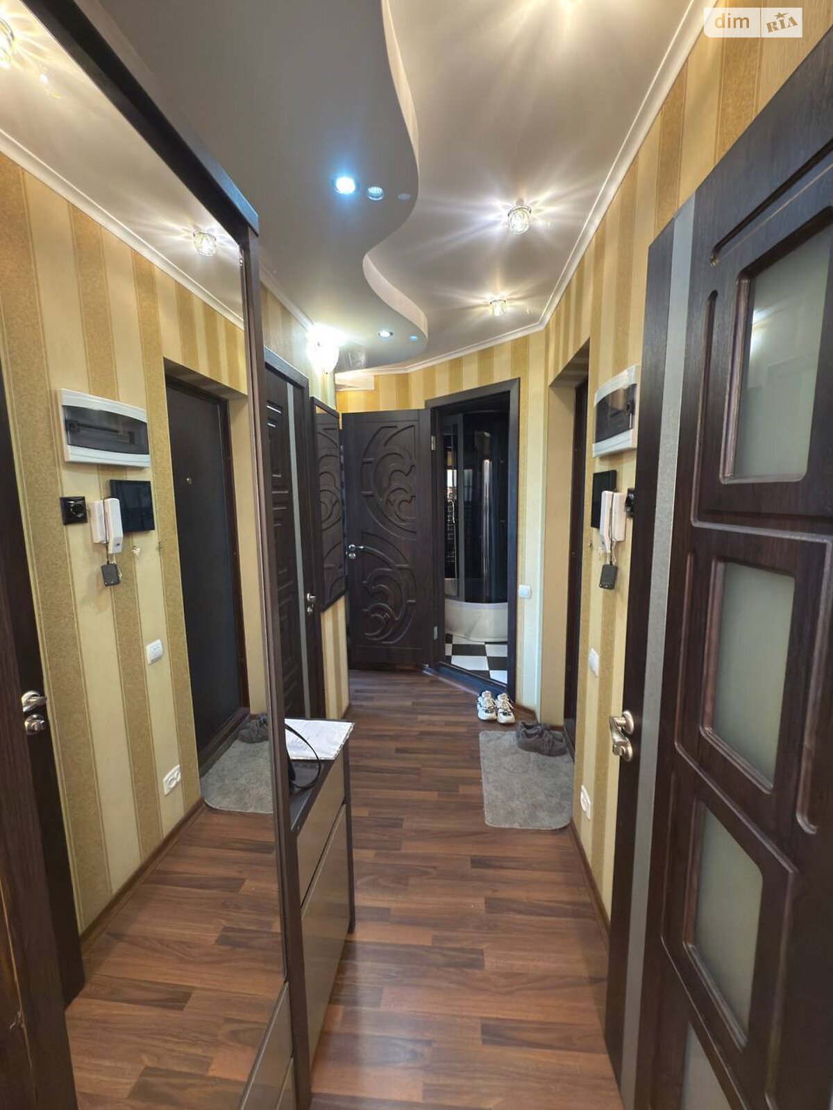Продаж двокімнатної квартири в Миколаєві, на вул. Генерала Алмазова 59, район Заводський фото 1