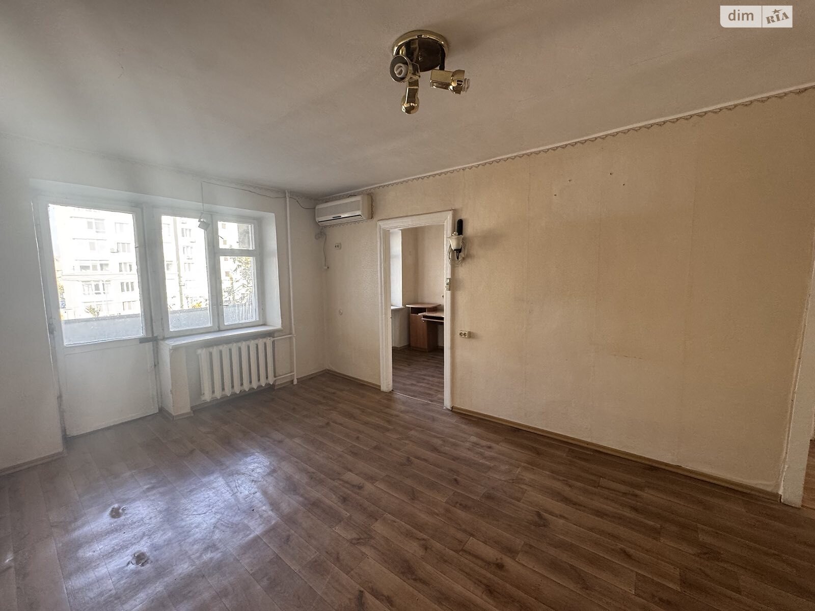 Продажа трехкомнатной квартиры в Николаеве, на ул. Генерала Алмазова 8, район Заводской фото 1