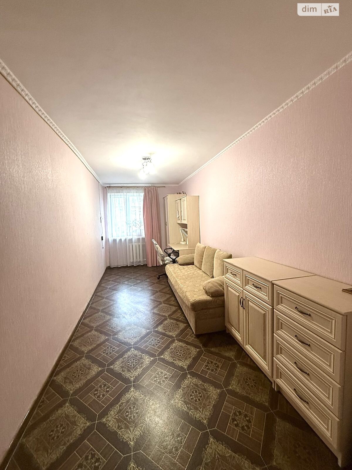 Продажа трехкомнатной квартиры в Николаеве, на ул. Генерала Алмазова, район Заводской фото 1 Продажа трехкомнатной квартиры в Николаеве, на ул. Генерала Алмазова, район Заводской фото 1