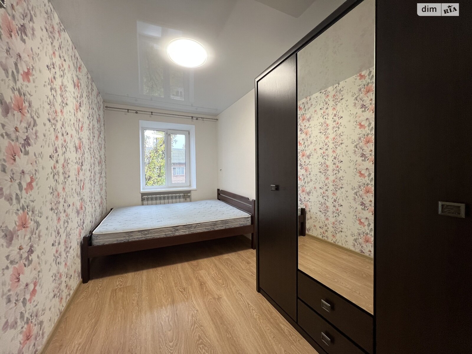 Продаж трикімнатної квартири в Миколаєві, на вул. Генерала Алмазова 45, кв. 61, район Заводський фото 1 Продаж трикімнатної квартири в Миколаєві, на вул. Генерала Алмазова 45, кв. 61, район Заводський фото 1