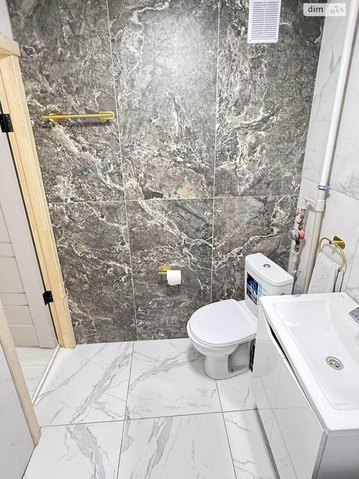 Продажа однокомнатной квартиры в Николаеве, на ул. Генерала Алмазова 12Б, район Заводской фото 1 Продажа однокомнатной квартиры в Николаеве, на ул. Генерала Алмазова 12Б, район Заводской фото 1