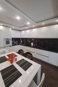 Продаж трикімнатної квартири в Миколаєві, на вул. Курортна, район Заводський фото 2