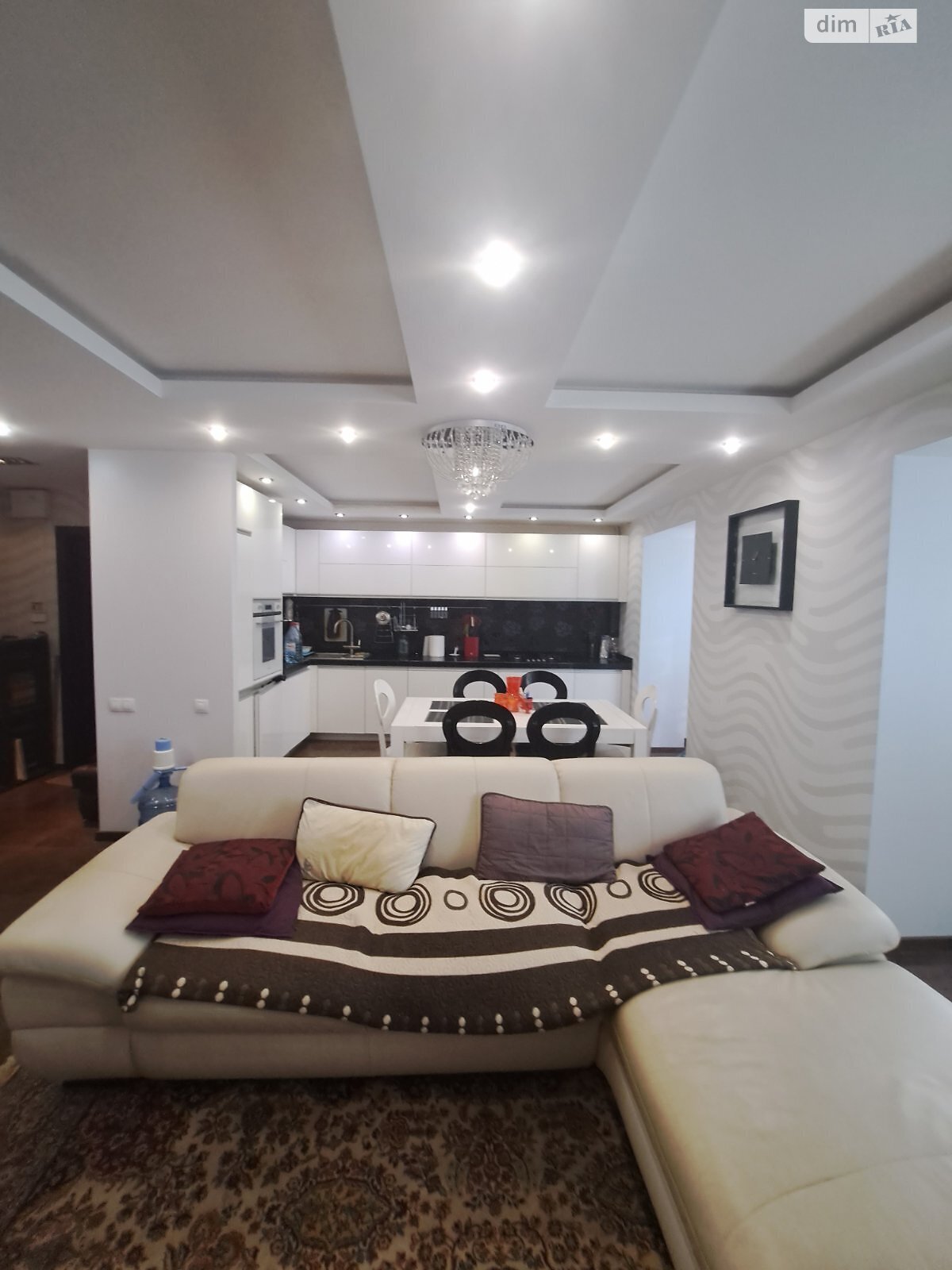 Продаж трикімнатної квартири в Миколаєві, на вул. Курортна, район Заводський фото 1