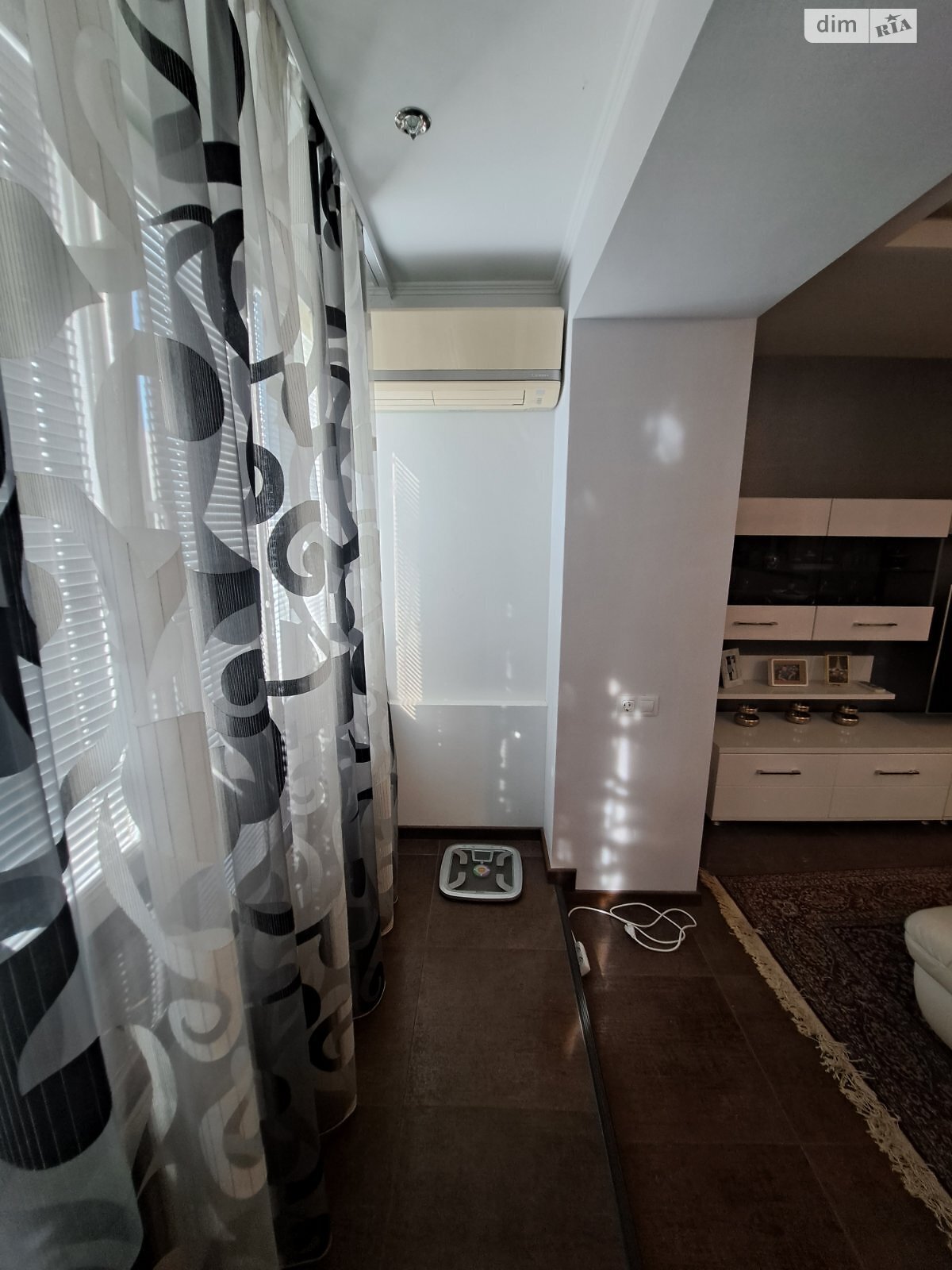 Продаж трикімнатної квартири в Миколаєві, на вул. Курортна, район Заводський фото 1