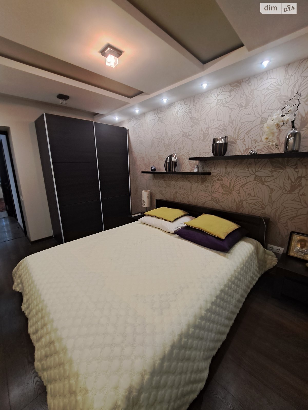 Продаж трикімнатної квартири в Миколаєві, на вул. Курортна, район Заводський фото 1