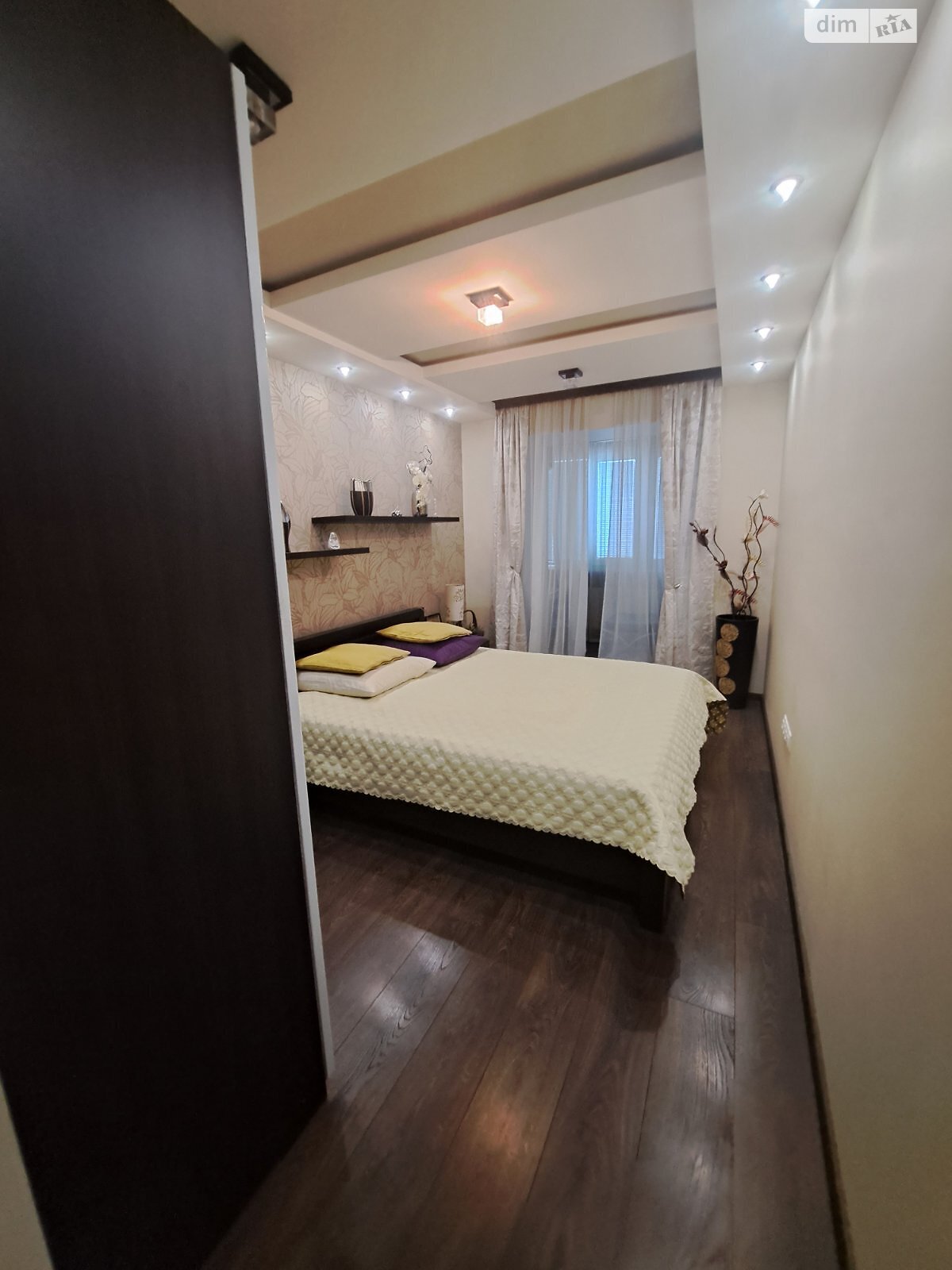 Продаж трикімнатної квартири в Миколаєві, на вул. Курортна, район Заводський фото 1