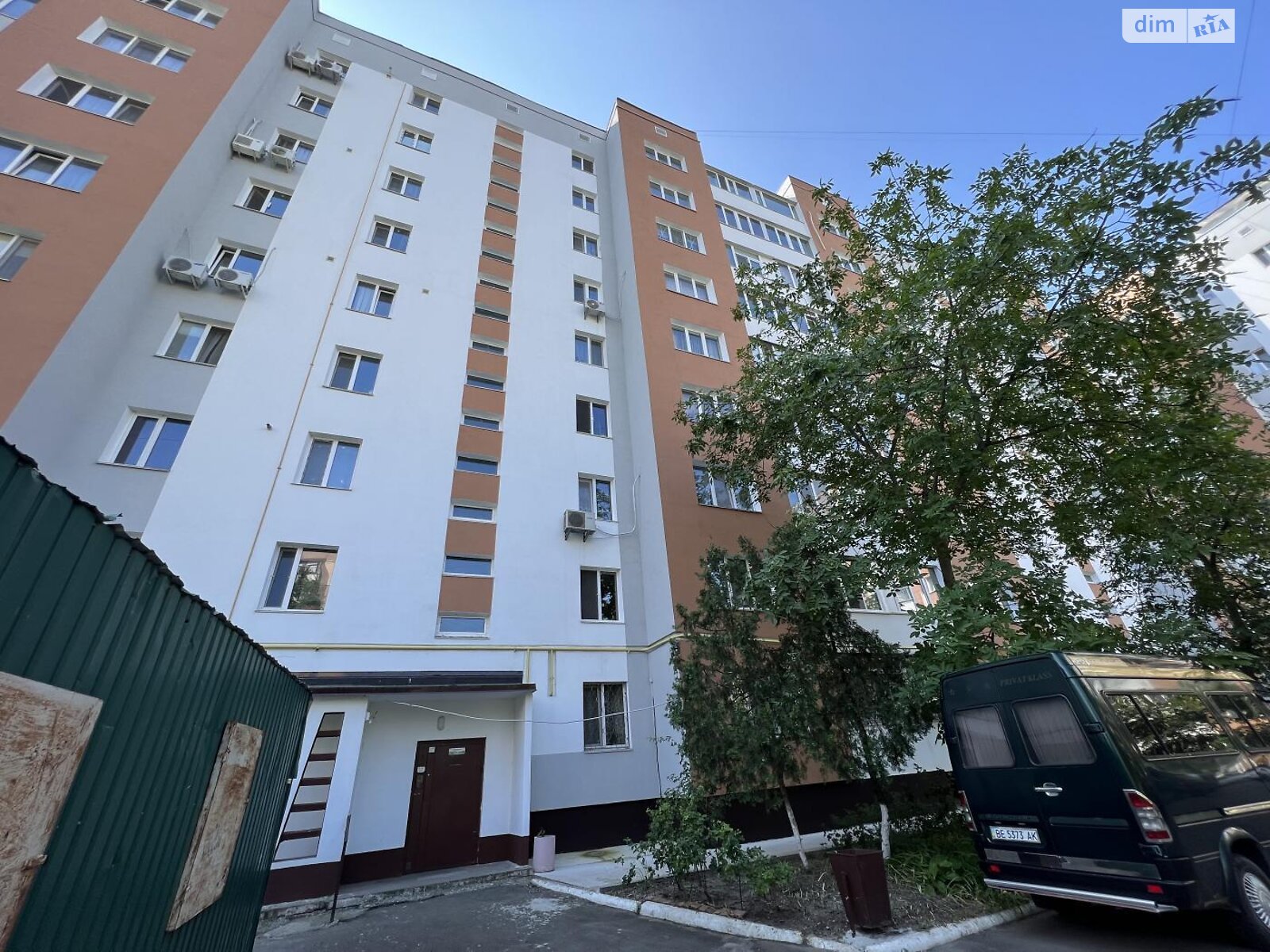 Продаж чотирикімнатної квартири в Миколаєві, на вул. Лазурна, район Заводський фото 1