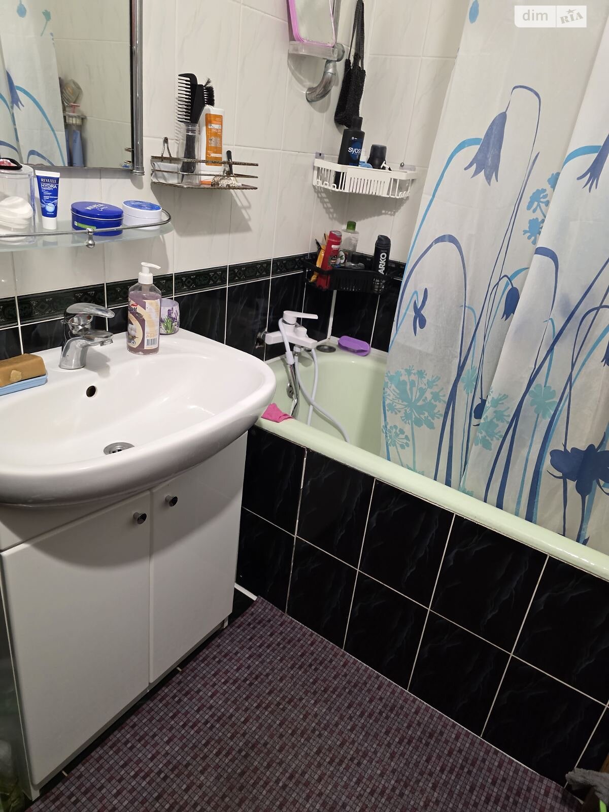 Продажа трехкомнатной квартиры в Николаеве, на ул. Леваневцев, район Заводской фото 1