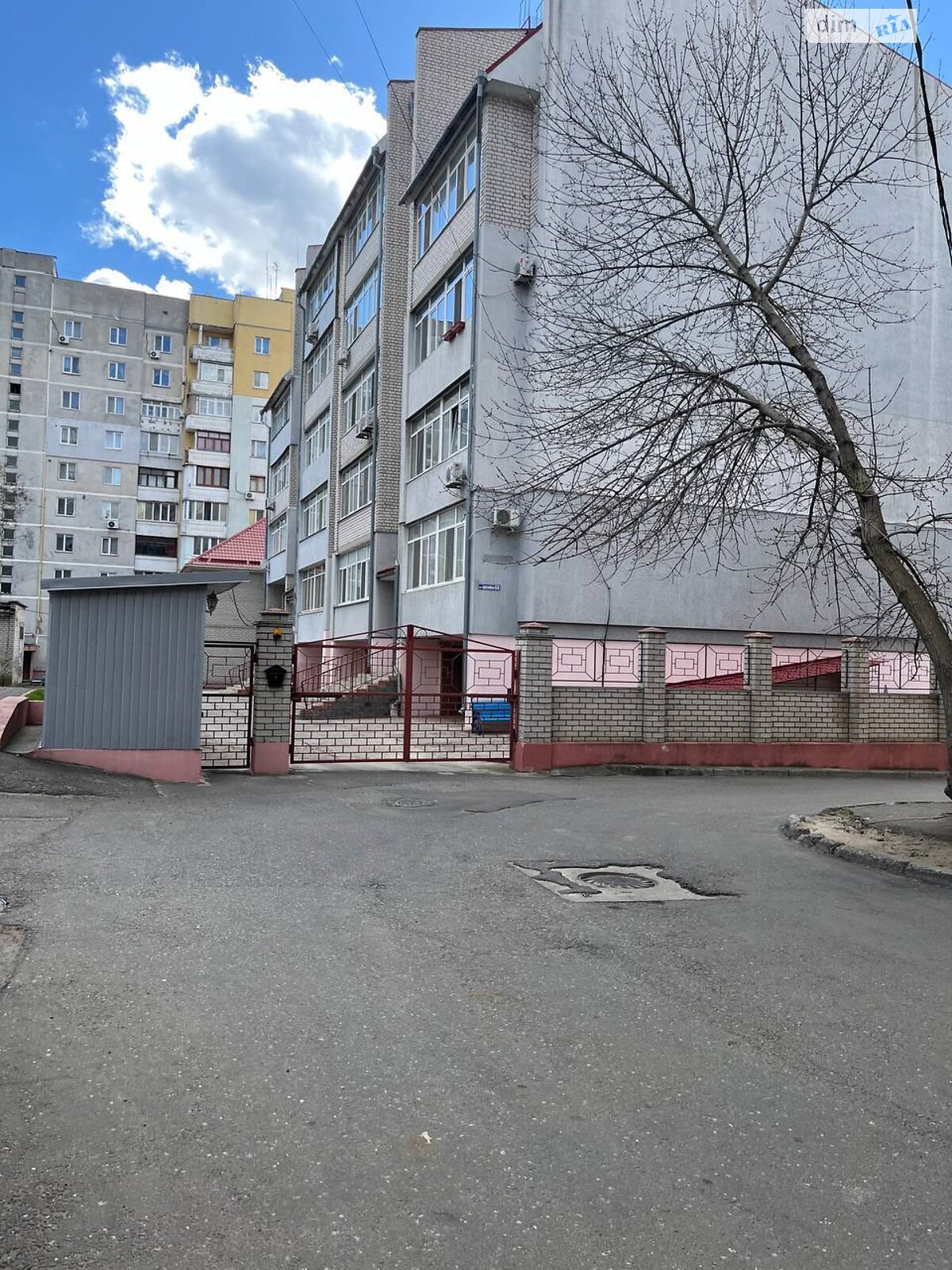Продажа трехкомнатной квартиры в Николаеве, на ул. Шоссейная 68, район Заводской фото 1 Продажа трехкомнатной квартиры в Николаеве, на ул. Шоссейная 68, район Заводской фото 1
