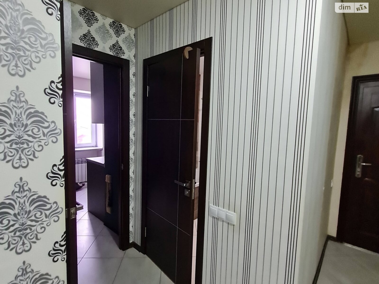 Продаж трикімнатної квартири в Миколаєві, на просп. Центральний, район Заводський фото 1 Продаж трикімнатної квартири в Миколаєві, на просп. Центральний, район Заводський фото 1