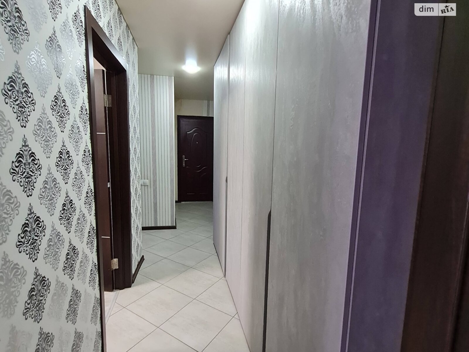 Продаж трикімнатної квартири в Миколаєві, на просп. Центральний, район Заводський фото 1 Продаж трикімнатної квартири в Миколаєві, на просп. Центральний, район Заводський фото 1