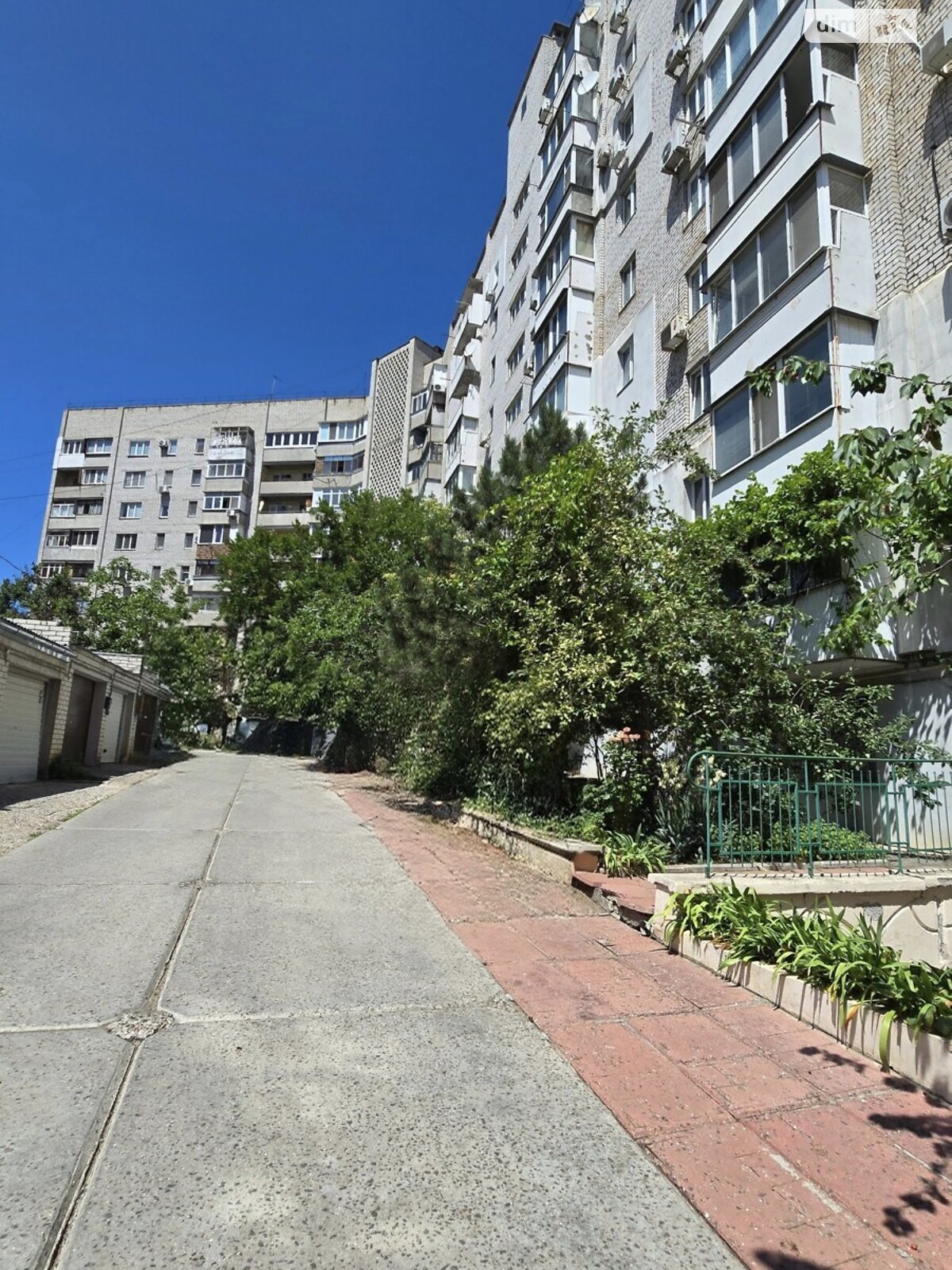 Продаж трикімнатної квартири в Миколаєві, на просп. Центральний, район Заводський фото 1