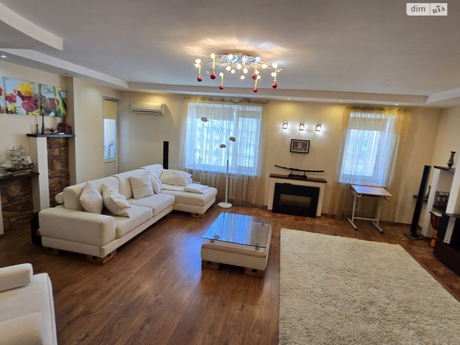 Продаж трикімнатної квартири в Миколаєві, на просп. Центральний, район Заводський фото 1