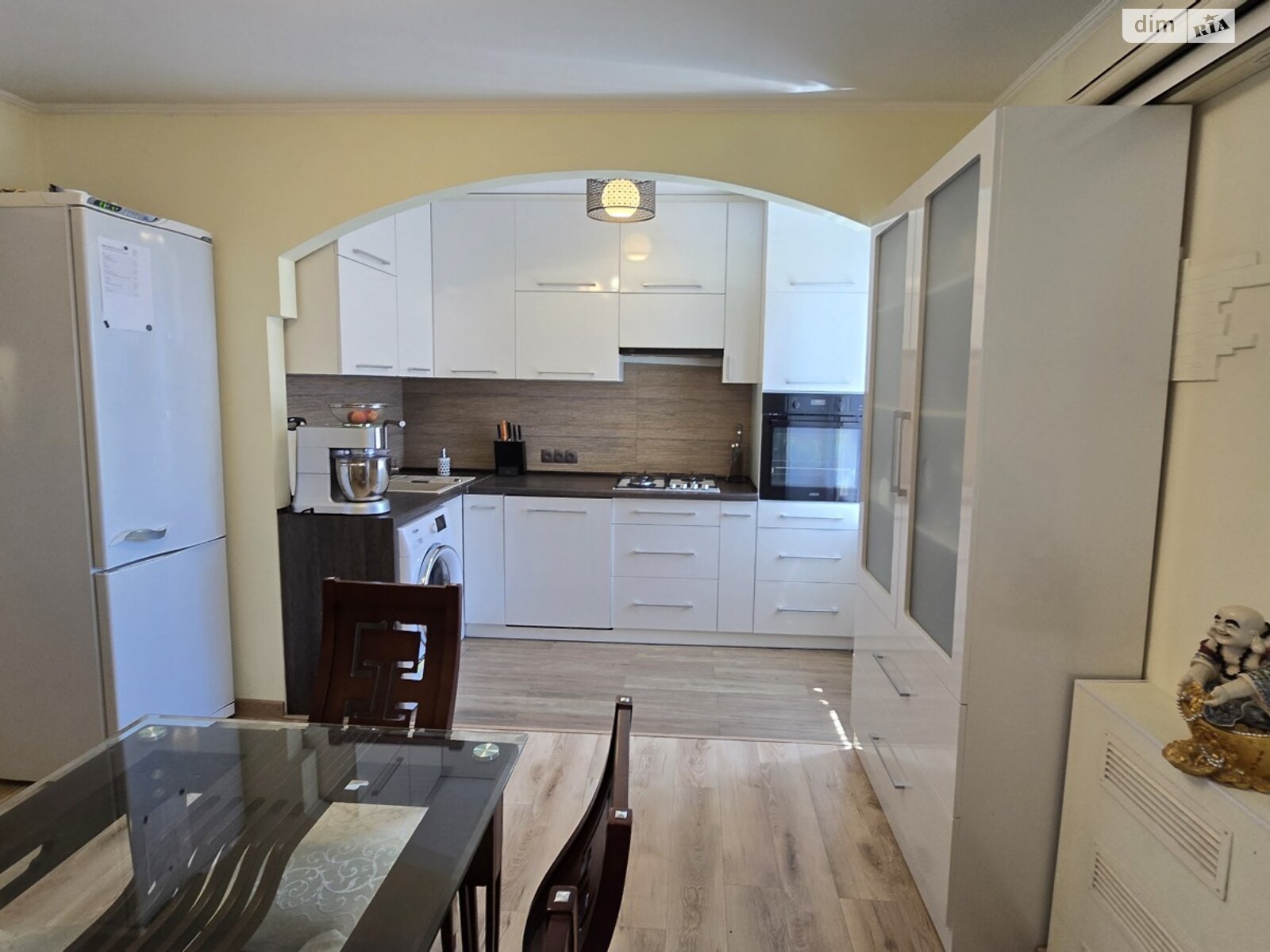 Продаж трикімнатної квартири в Миколаєві, на просп. Центральний, район Заводський фото 1