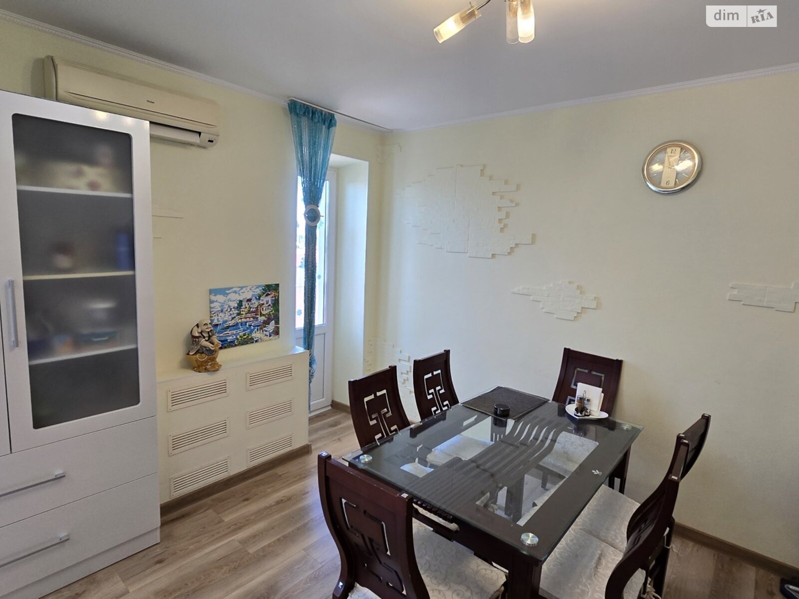 Продаж трикімнатної квартири в Миколаєві, на просп. Центральний, район Заводський фото 1