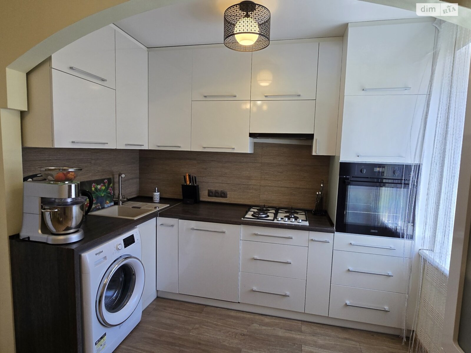 Продаж трикімнатної квартири в Миколаєві, на просп. Центральний, район Заводський фото 1