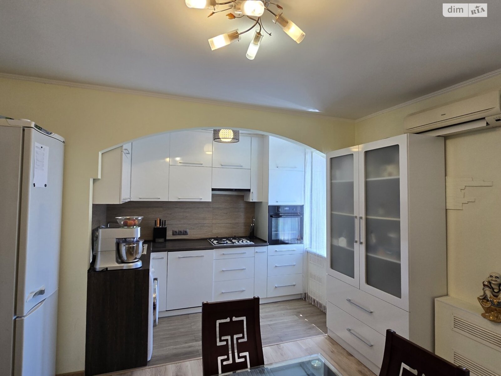 Продаж трикімнатної квартири в Миколаєві, на просп. Центральний, район Заводський фото 1