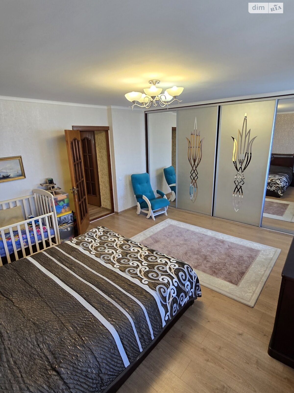 Продаж трикімнатної квартири в Миколаєві, на просп. Центральний, район Заводський фото 1