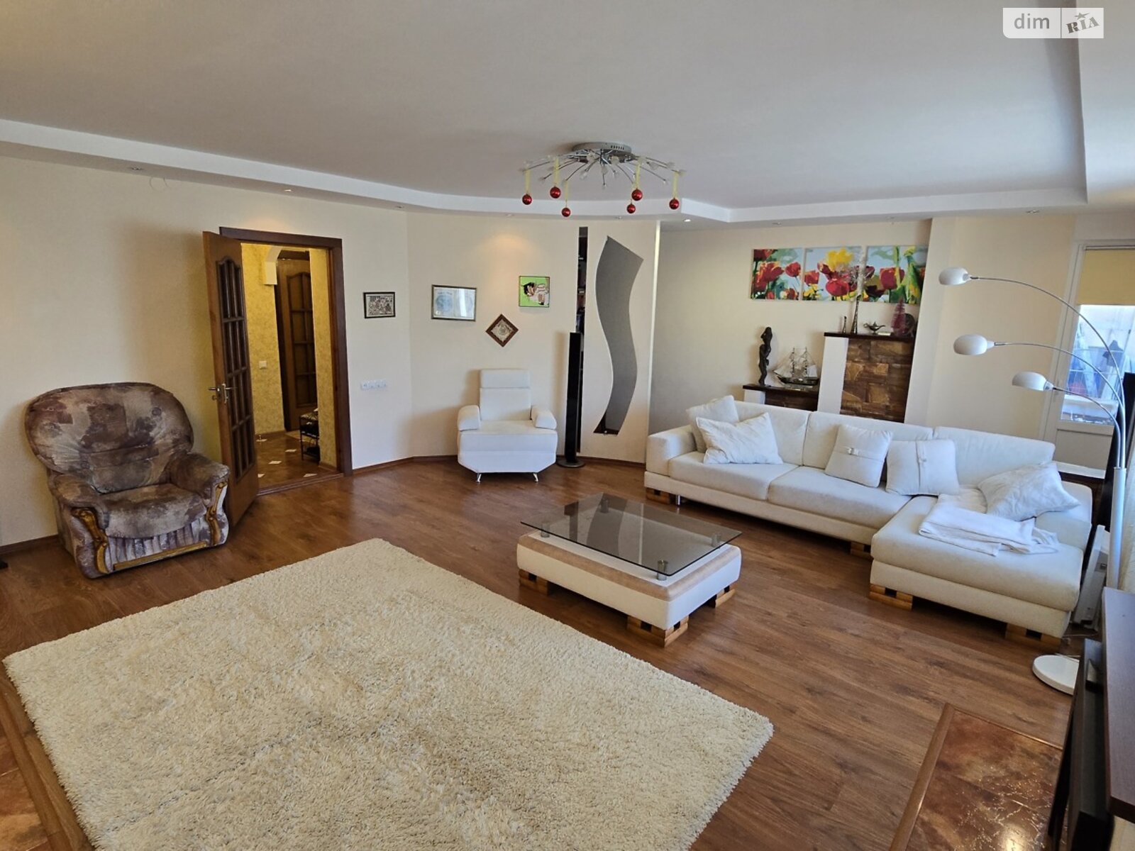 Продаж трикімнатної квартири в Миколаєві, на просп. Центральний, район Заводський фото 1