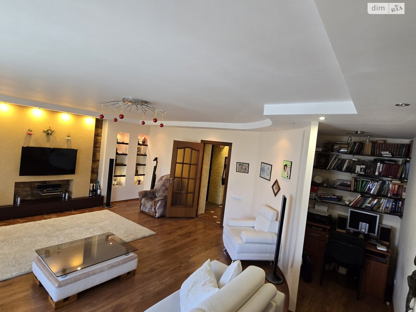 Продаж трикімнатної квартири в Миколаєві, на просп. Центральний, район Заводський фото 1