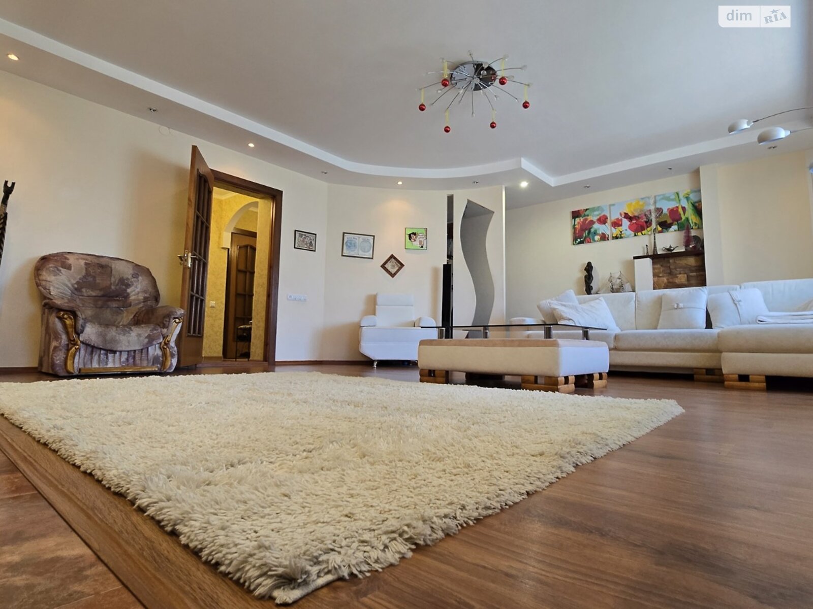 Продаж трикімнатної квартири в Миколаєві, на просп. Центральний, район Заводський фото 1