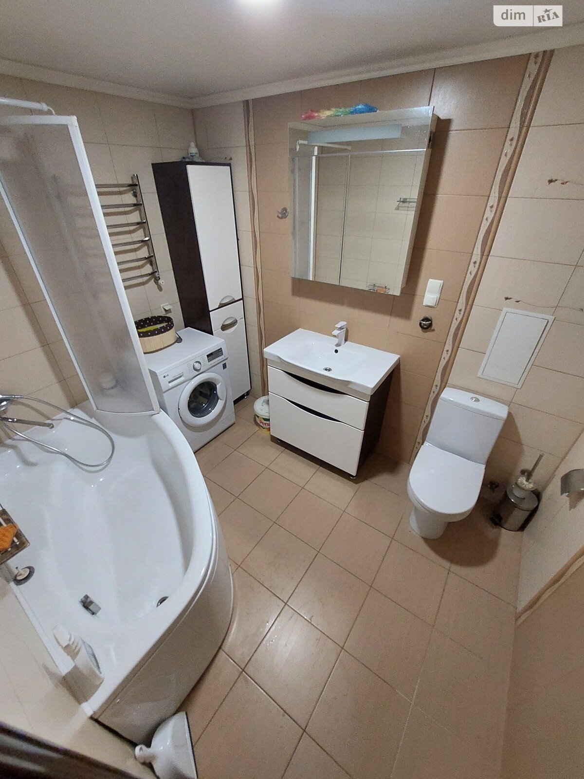 Продажа трехкомнатной квартиры в Николаеве, на ул. Январева 28, район Заводской фото 1 Продажа трехкомнатной квартиры в Николаеве, на ул. Январева 28, район Заводской фото 1