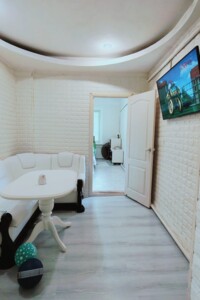 Продаж двокімнатної квартири в Миколаєві, на вул. Захисників Миколаєва, район Заводський фото 2
